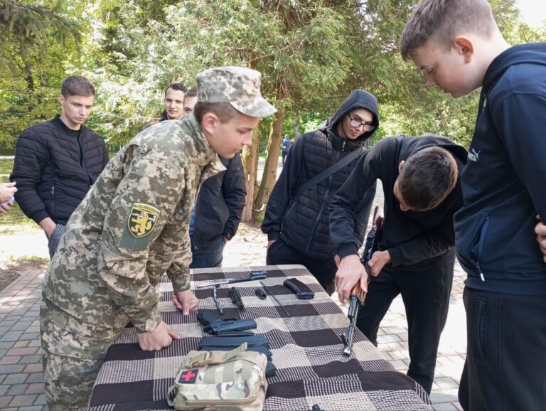 505806584_1352291643567198_2877752743791383195_n